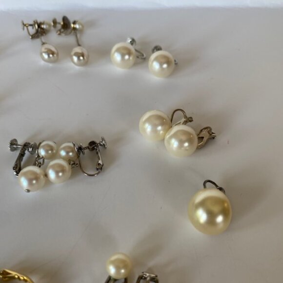 Vintage Faux Pearl Earring Lot 12 Pairs. Clip ons. - Picture 5 of 8